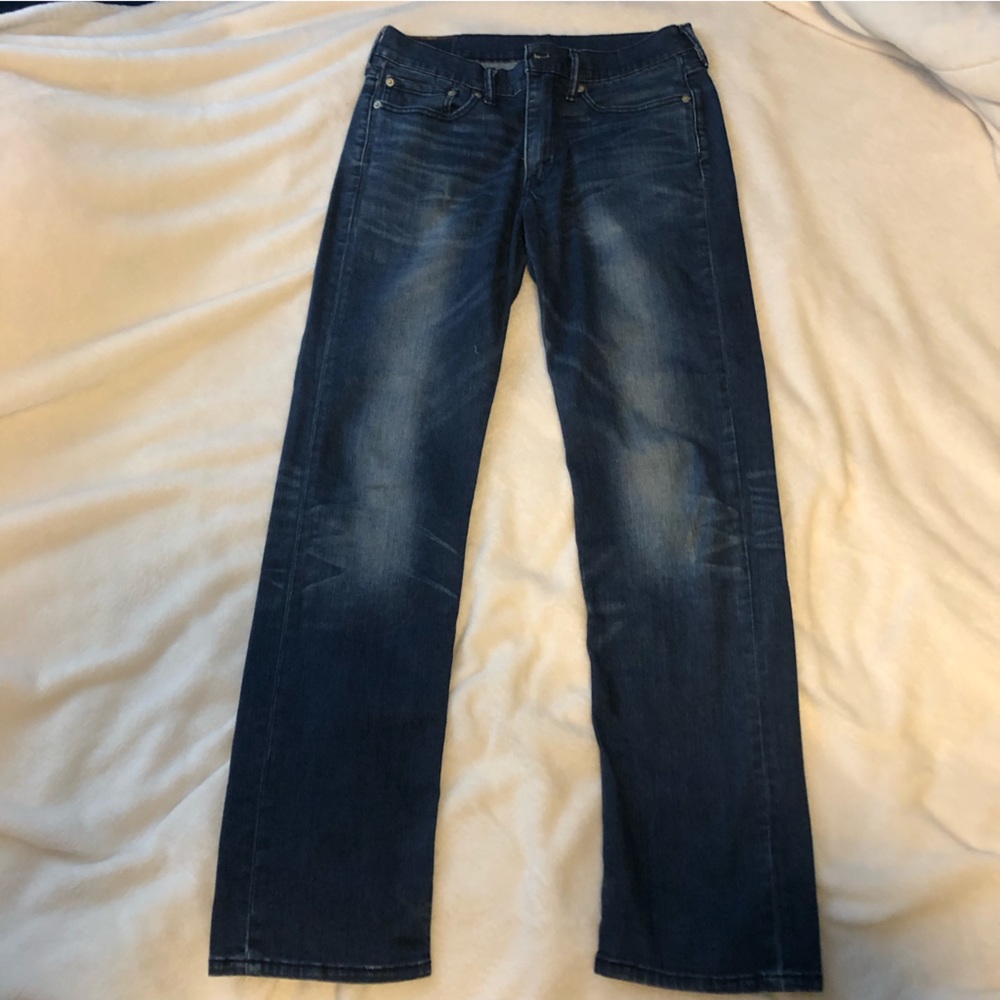 Levi’s | 514 | 32 x 34 | stone washed | straight legged jeans